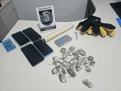 Imagem da notícia Polícia apreende drogas escondidas em urso de pelúcia e desarticula associação para o tráfico em Rio Verde de MT